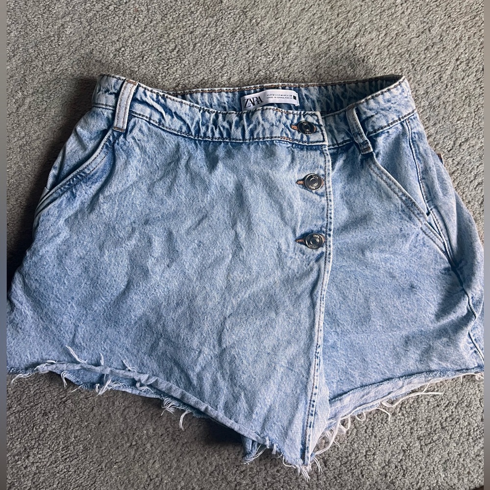 Zara Jean skort